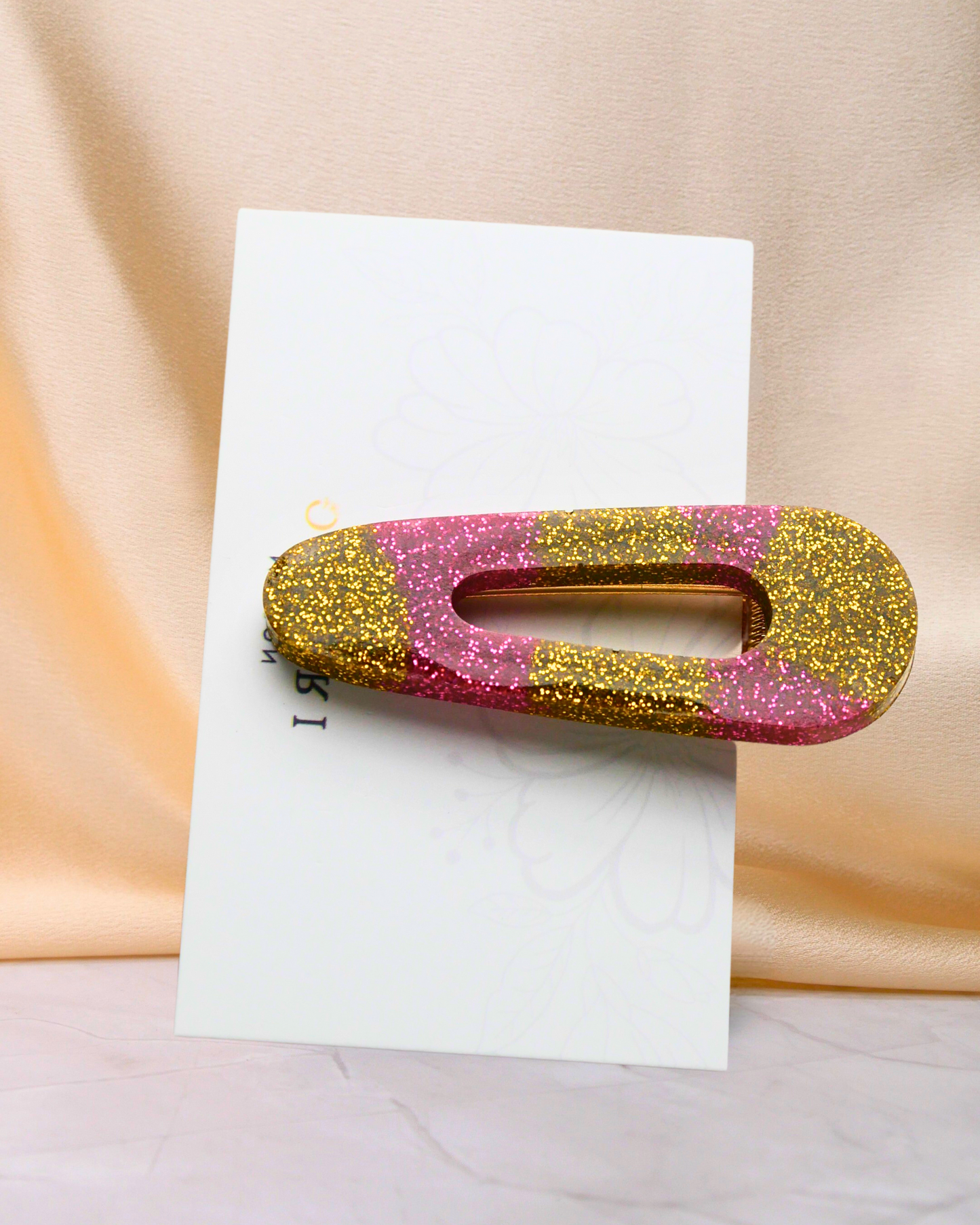 Barrette paillettes dorées et roses