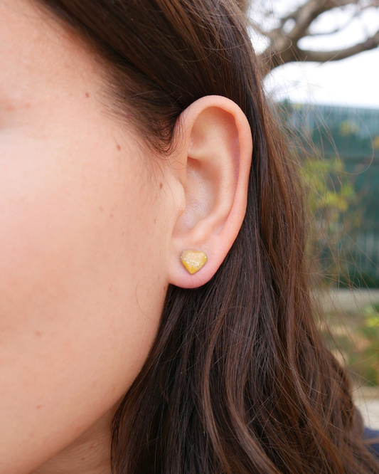 Boucles d'oreilles puces coeurs - Jaune