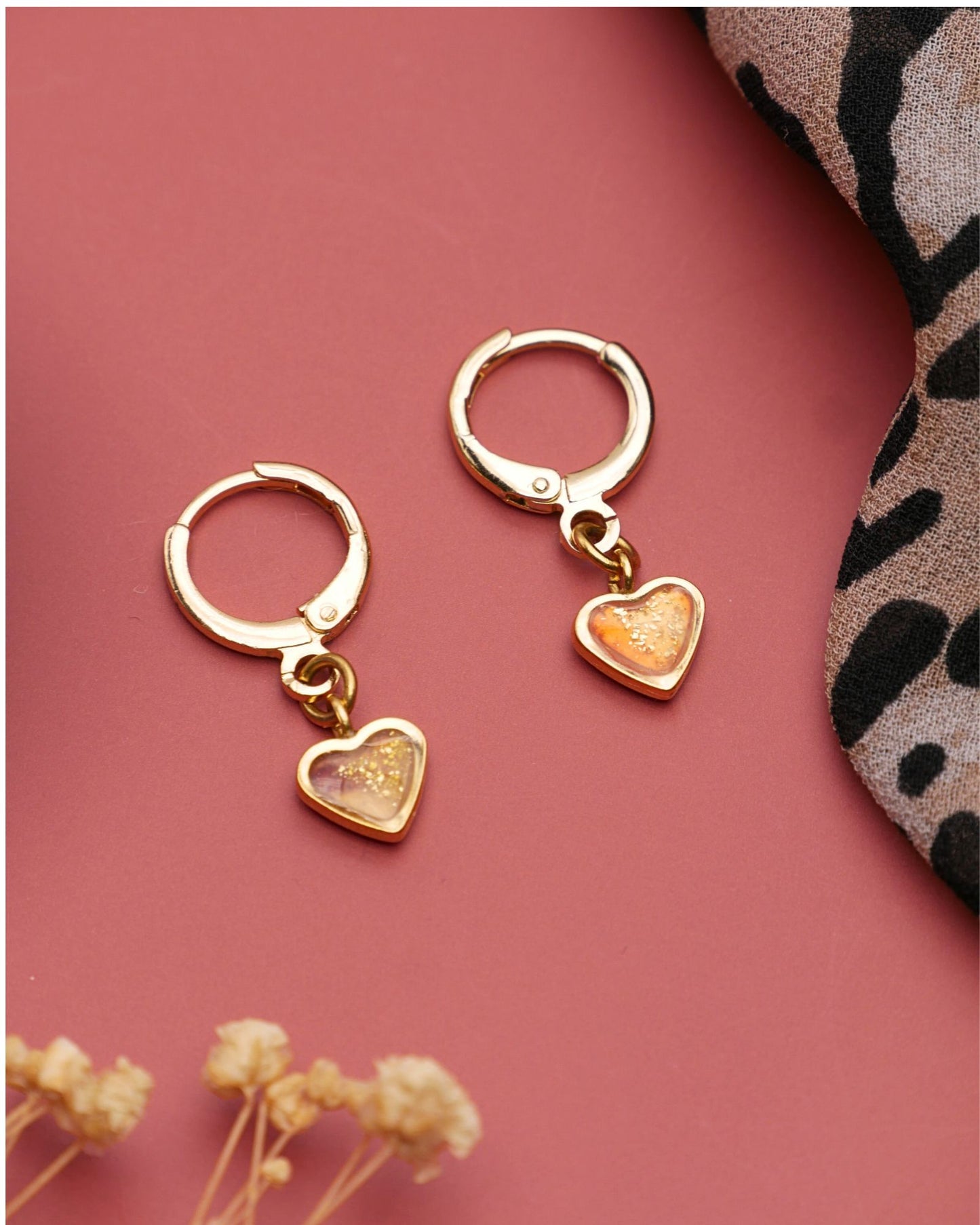 Boucle d'oreille unitaire petit coeur - Marron & doré