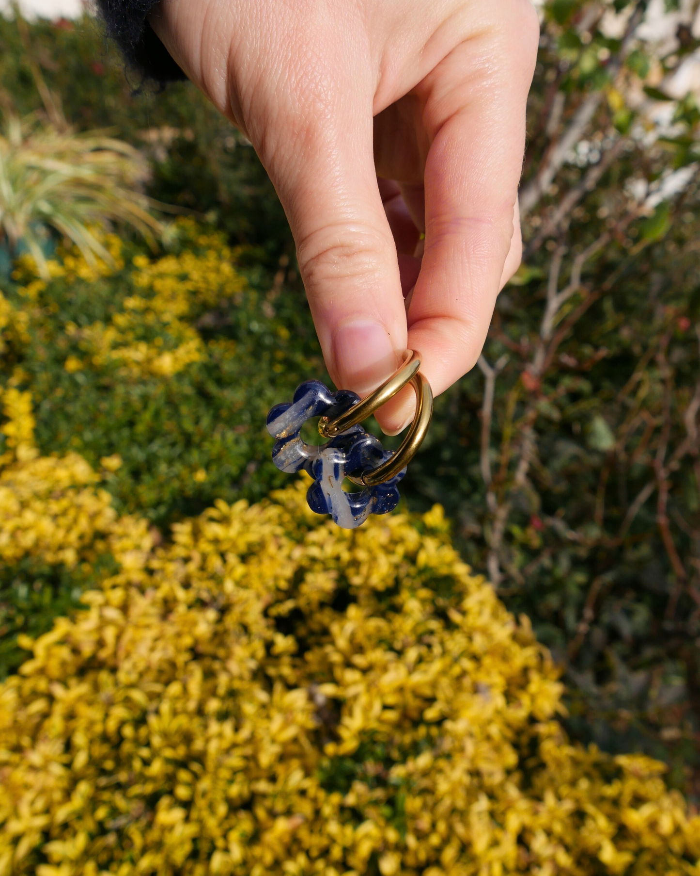 Créoles fleurs - Bleu nuit