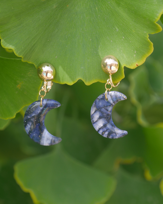 boucles d'oreilles non percées, bijou lune noir blanc, boucles d'oreilles fait main France, bijou unique femme, accessoire mystère, boucles d'oreilles clip.