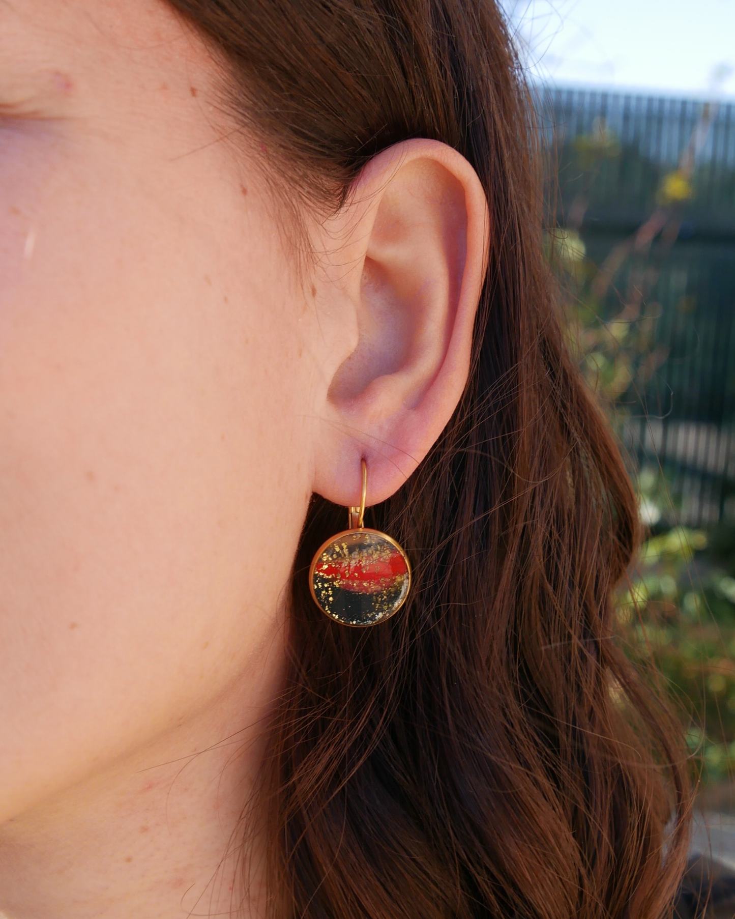 Boucles d'oreilles dormeuses - Rouge & vert foncé