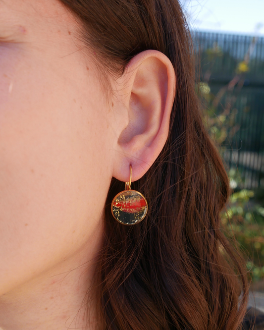 Boucles d'oreilles dormeuses - Rouge & vert foncé