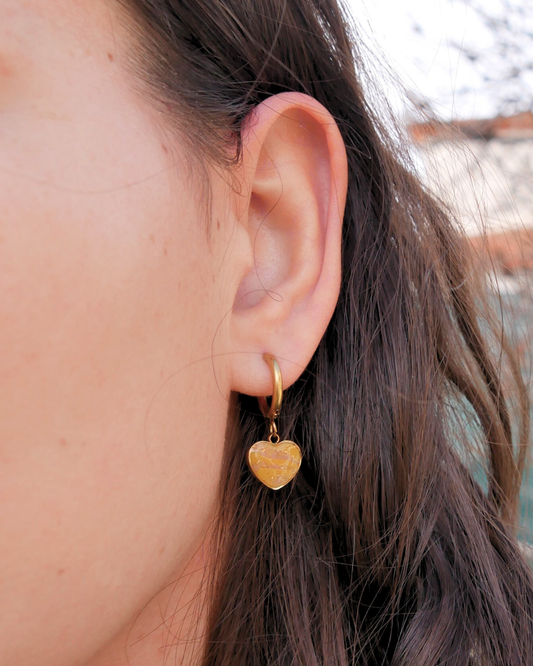Boucle d'oreille unitaire grand coeur - Jaune
