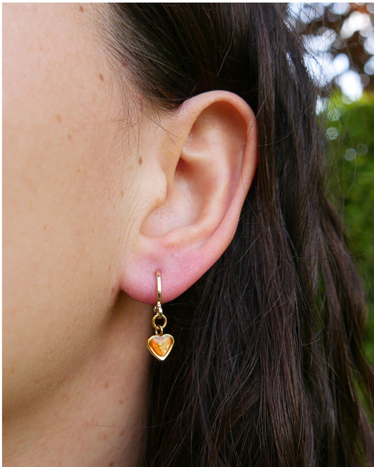 Boucle d'oreille unitaire petit coeur - Rouge orangé & jaune