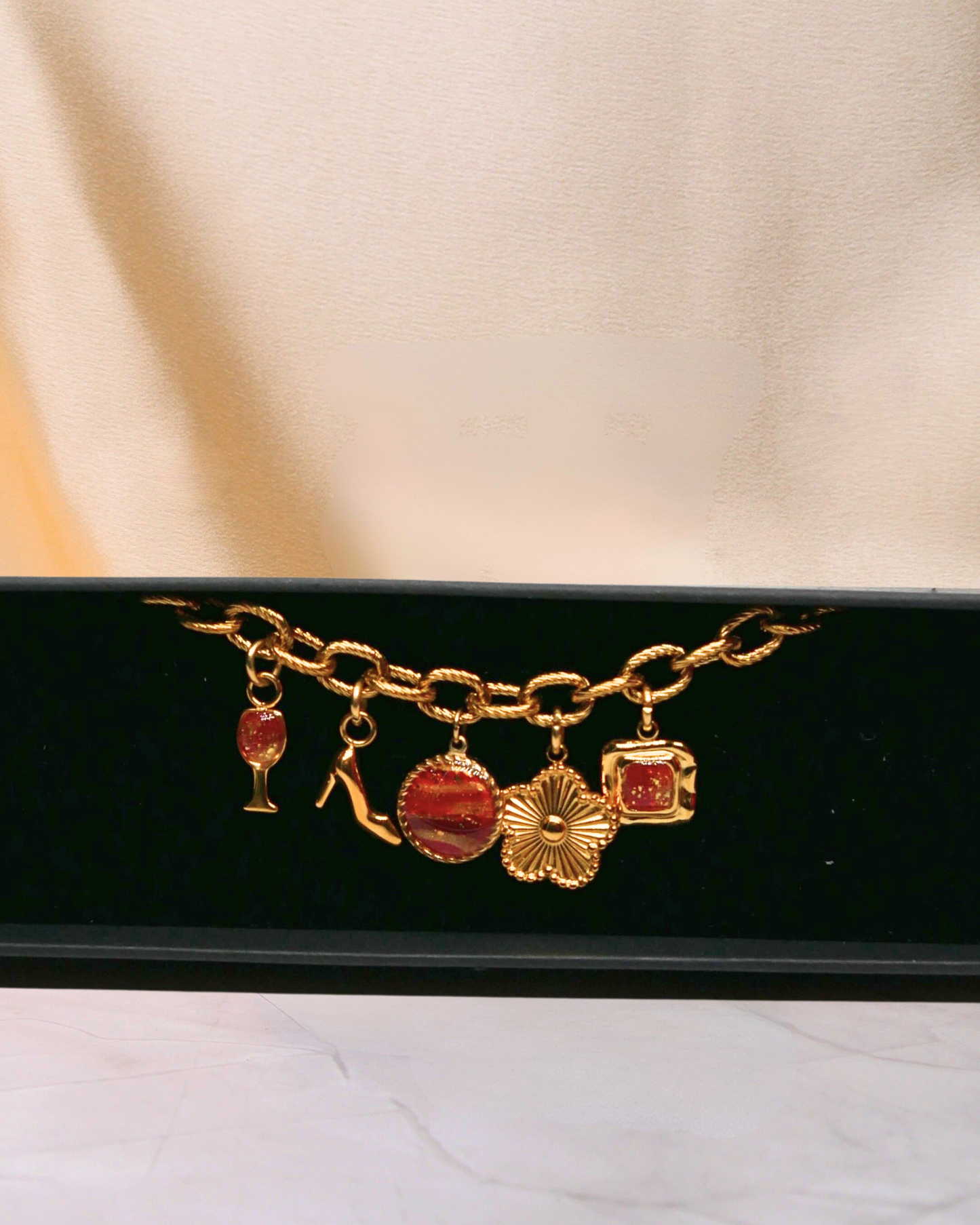 Bracelet à breloques -  Bordeaux