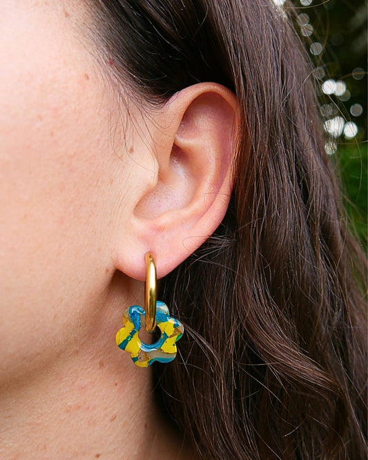 Créoles fleurs - Bleu paon & jaune