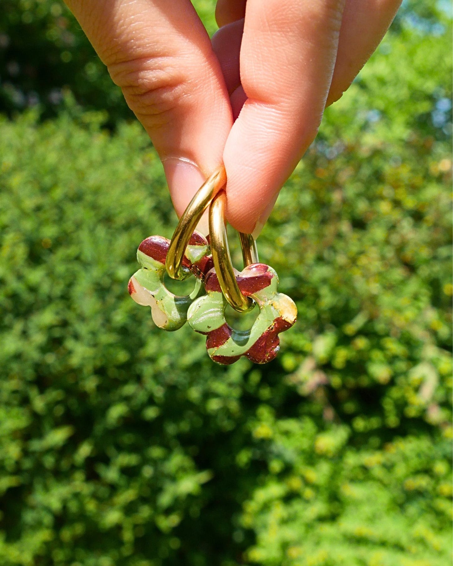 Créoles fleurs - Marron & vert olive