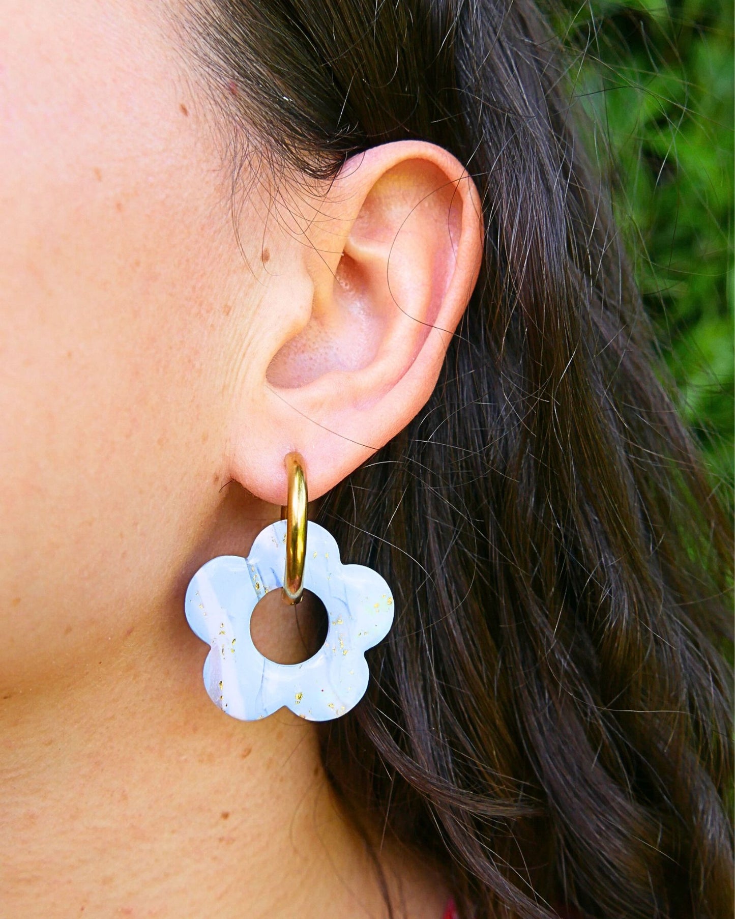 Créoles grandes fleurs - Bleu clair & blanc