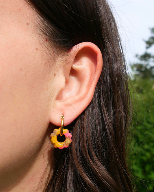 Créoles petites fleurs - Jaune & rose clair