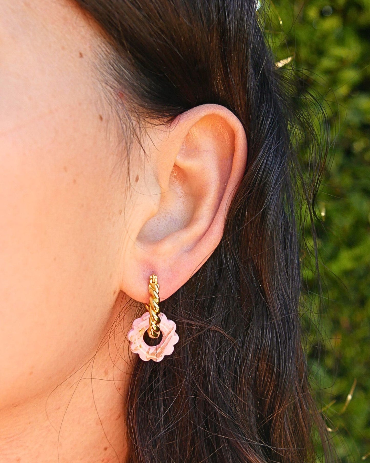 Créoles petites fleurs - Rose clair