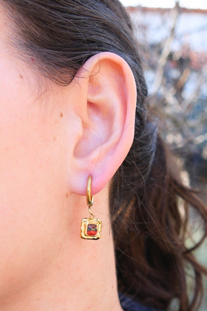 Boucle d'oreille unitaire carré - Rouge & vert foncé