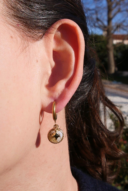 Boucle d'oreille unitaire rond - Blanc
